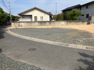 R7-001-02.jpg